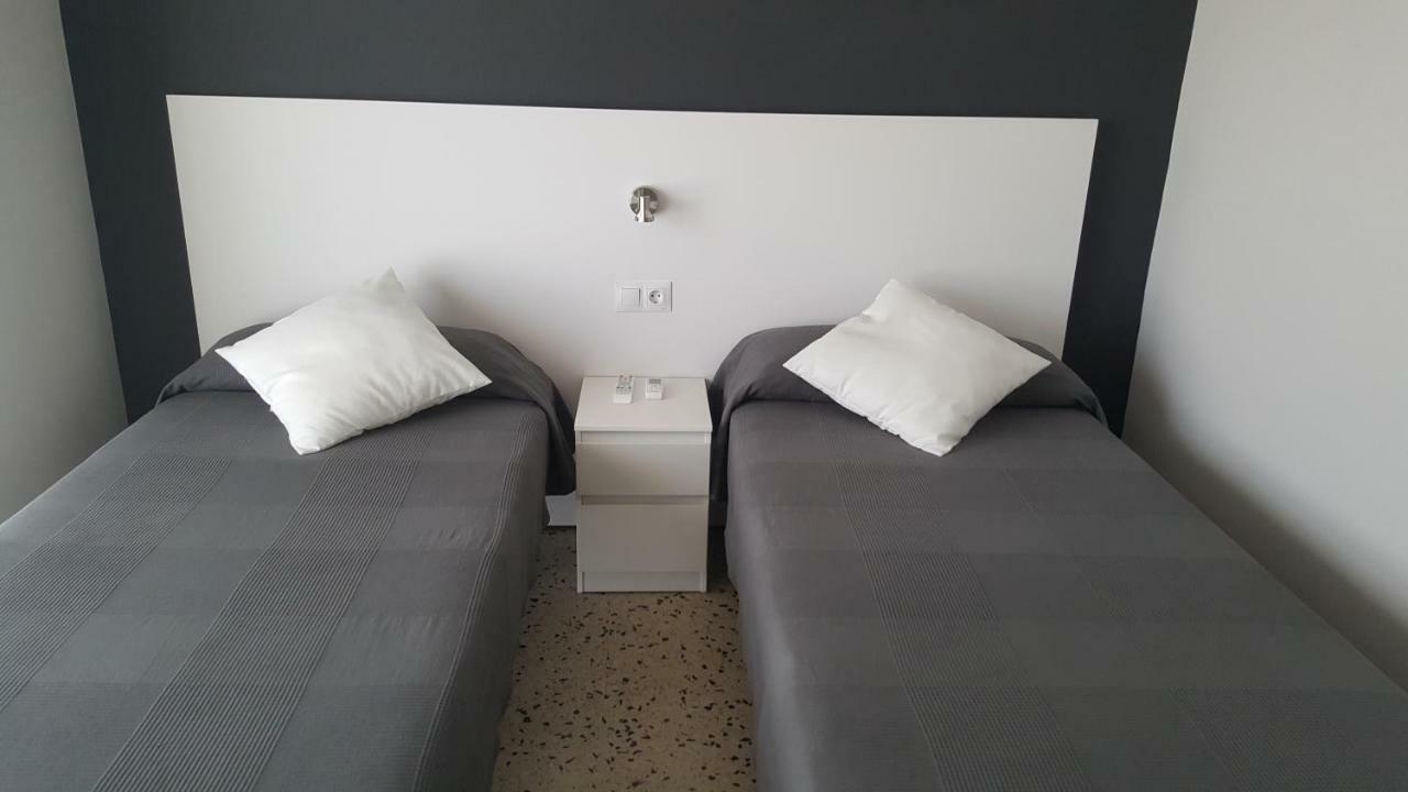 Hostal Can Joanet Cambrils Εξωτερικό φωτογραφία
