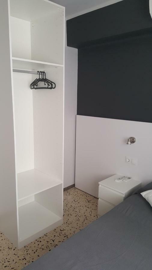 Hostal Can Joanet Cambrils Εξωτερικό φωτογραφία