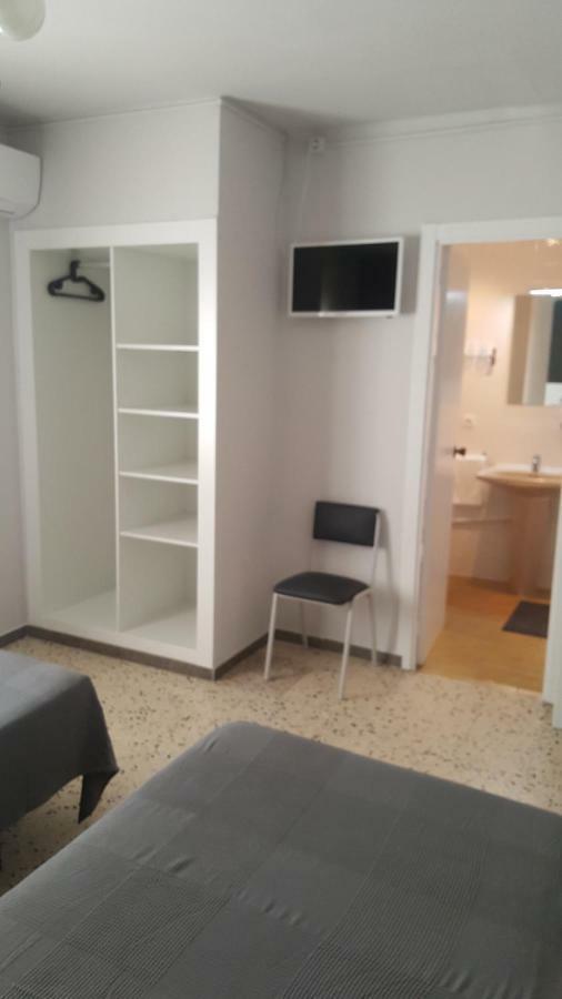 Hostal Can Joanet Cambrils Εξωτερικό φωτογραφία