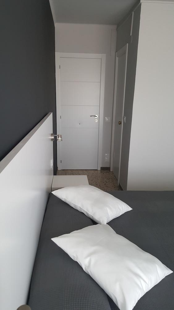 Hostal Can Joanet Cambrils Εξωτερικό φωτογραφία